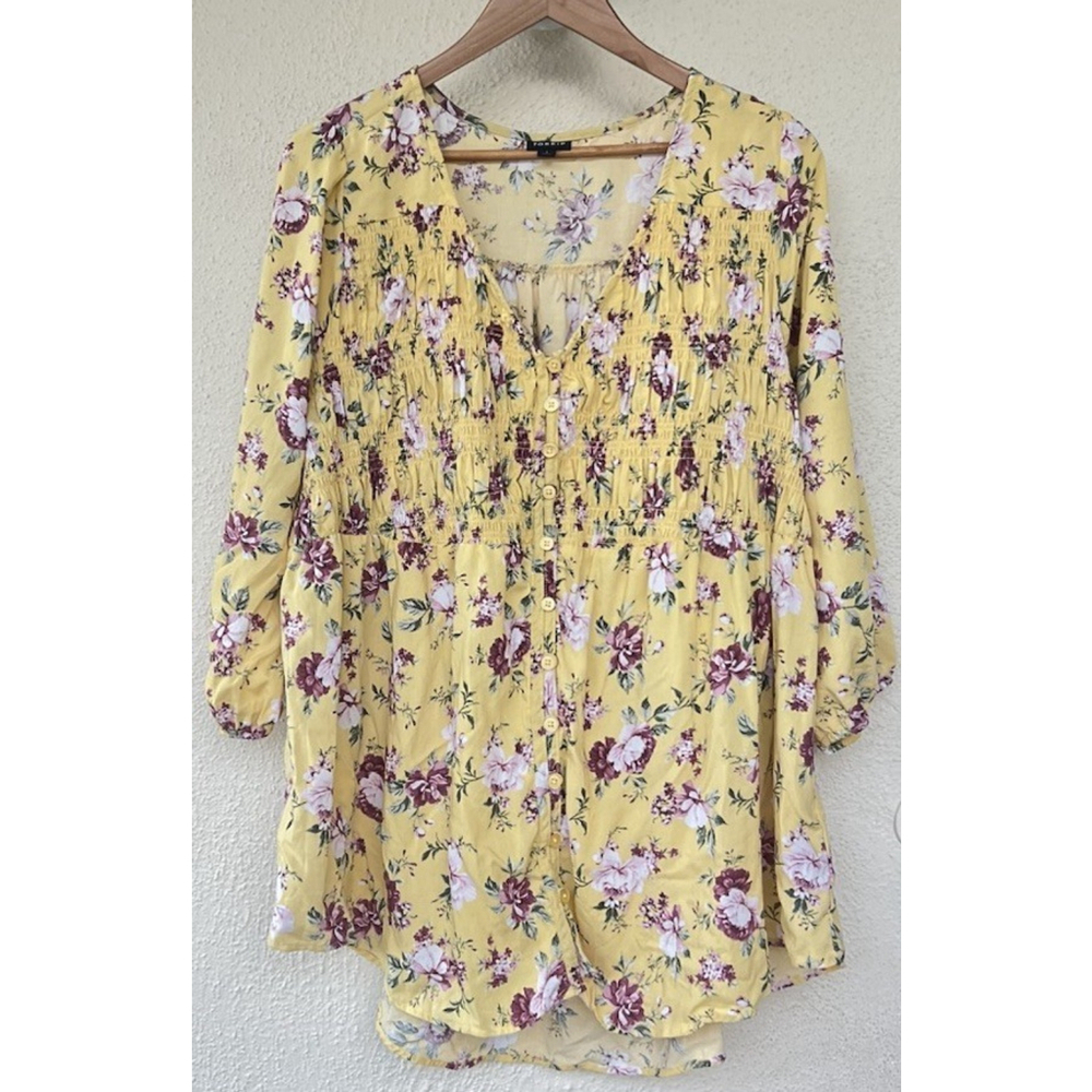 Torrid Womens 1X Yellow Floral Cottage Peasant Top Babydoll Smocked Stretch Flow